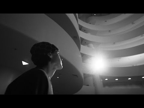 Alexis Sablone dans le film AS-1 tourné au Guggenheim pour Converse