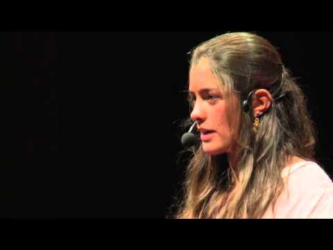 Uma visão jovem e inspiradora | Joana Leite de Castro | TEDxUCPPorto