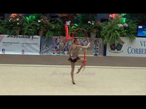 Elena SMIRNOVA (LUX) ribbon - 2020 Corbeil senior AA
