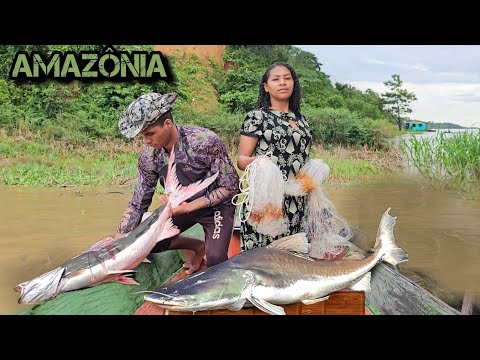PESCA RIBEIRINHA de Peixe FERA a Pesca mais PERIGOSA DA AMAZÔNIA