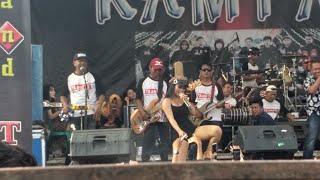 Download lagu Ta and Ta !!SINTYA RISKE AMBILKAN GELASS!! HOTT BNGET IREM comunity live mp3 Download lagu Ta and Ta !!SINTYA RISKE AMBILKAN GELASS!! HOTT BNGET IREM comunity live mp3