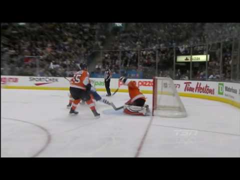 Tyler Bozak Highlight Reel 1st NHL Goal - Flyers 0 - Leafs 1 - Jan 14th 2010 (HD)