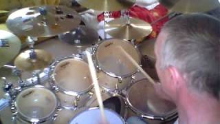 Video thumbnail for Drum head test.  Evans G plus / Evans G1 drumcam POV by Keep it Simple