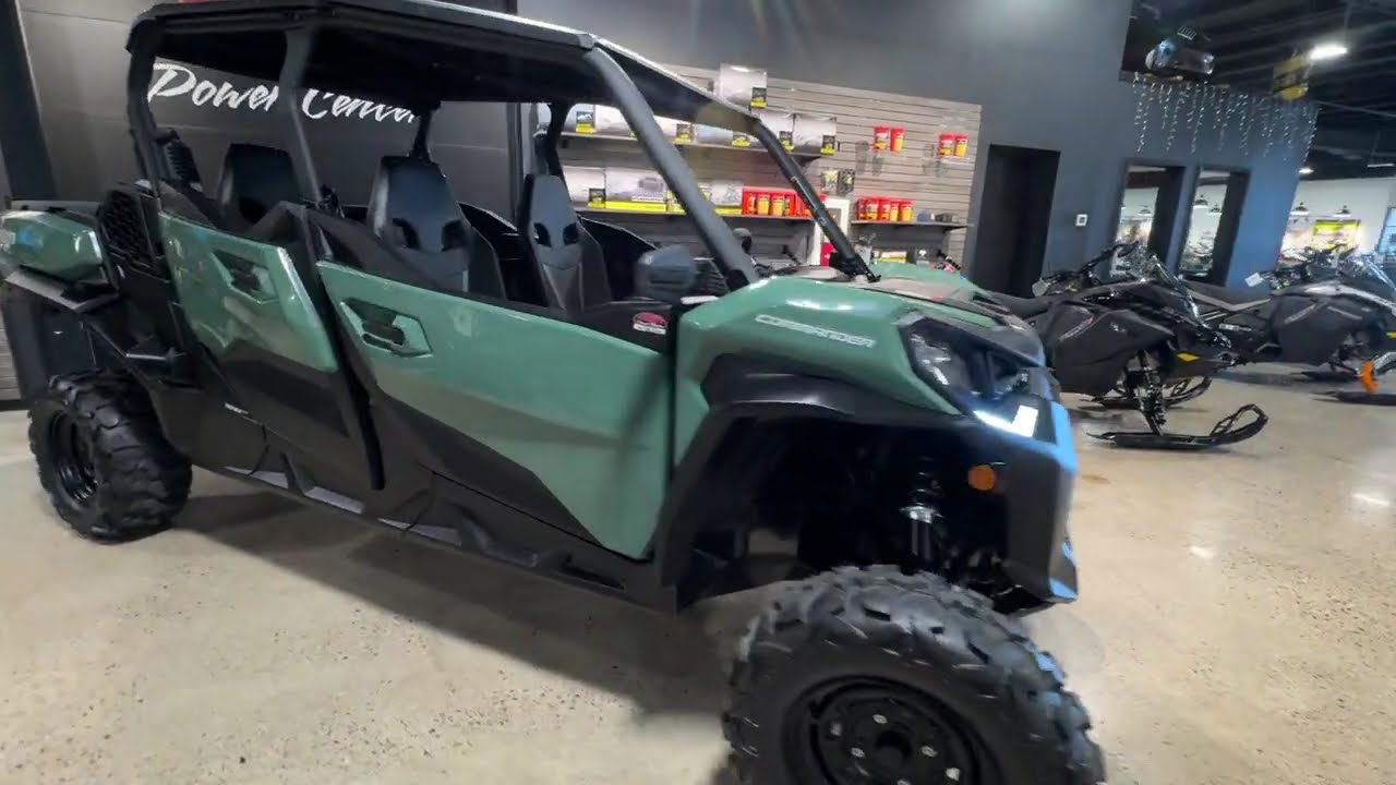 2025 Can-Am Commander DPS 1000R Side x Side