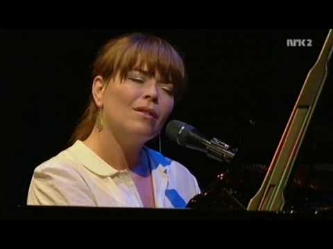 Solveig Slettahjell - How They Shine (live, Til Radka, 2009)