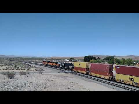 WB BNSF Port Stack Train With NS In Hodge Ca! #bigbossrailfanner