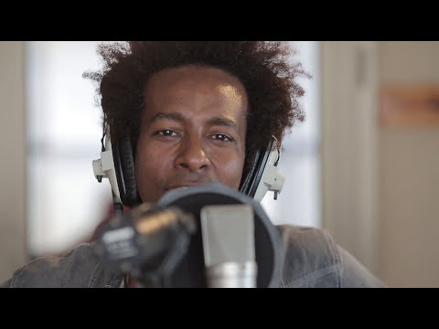 Gili Yalo - Sab Sam at the Kicha.