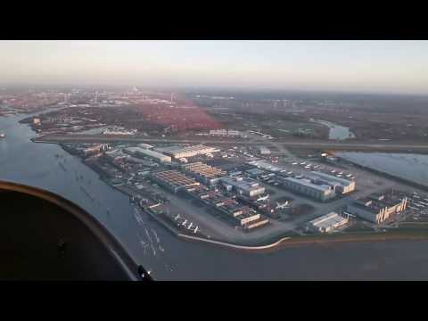 Kurs auf das Airbus-Werk Finkenwerder