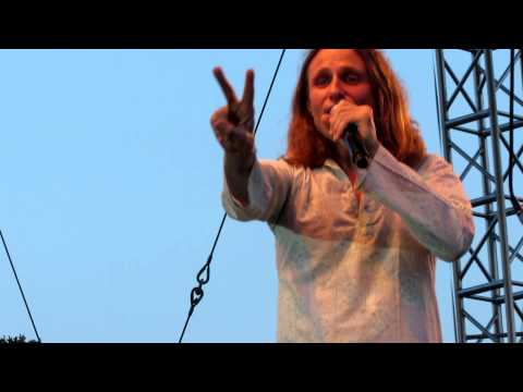 Yes performs "I've Seen All Good People" at Artpark in Lewiston, NY on 7/17/12
