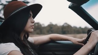 No Confíes En Mí Lyrics English Translation