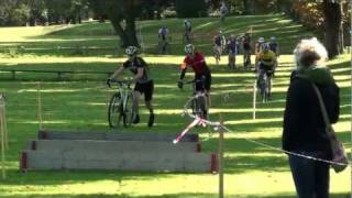 preview picture of video 'Ulster Cyclocross Series 2010 Round 1 Lurgan Park'