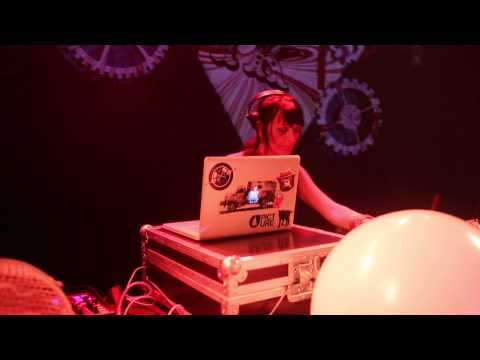 Lady Noisyka (Dropin Caravan/I.O.T) @ Mekanik Circus Act.3 v 1.0
