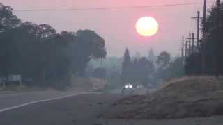 preview picture of video 'Sunset In Lincoln Smoke From The King Fire at Pollock Pines'