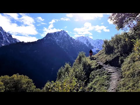 Hike on Bregaglia panorama trail from Maloja to Soglio (2020/10/08)