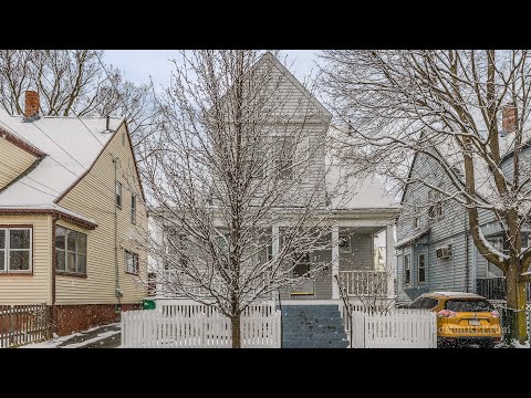 34 Hancock St, Medford MA - Melanie Lentini - Tel: 781-526-8070