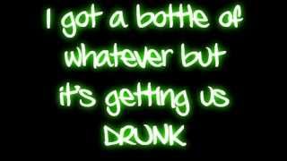 Avril Lavigne - Here&#39;s To Never Growing Up (Lyrics on Screen)