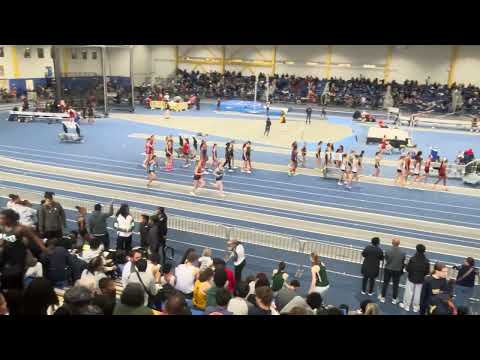 HOCO Winterfest 2025 Girls 4x800 Heat 1