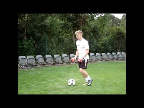 Umsteiger   Ball hinter dem Standbein zurückspielen + Bälle in den Händen – Hände überkreuzen