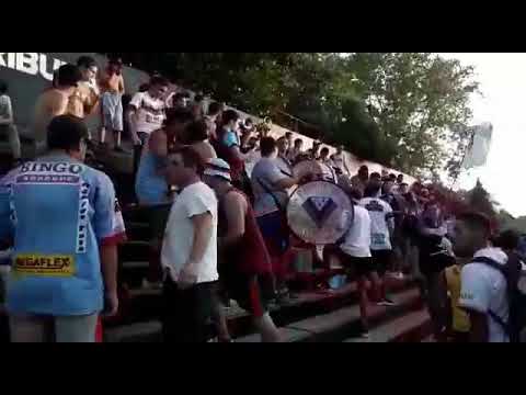 "Hinchada de Brown al ritmo de criminal" Barra: Los Pibes del Barrio • Club: Brown de Adrogué