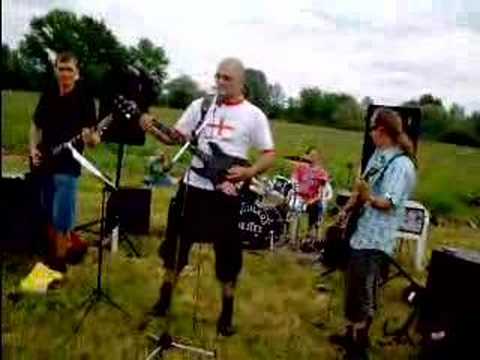 Vádló Bitófák Győrben Május 17.