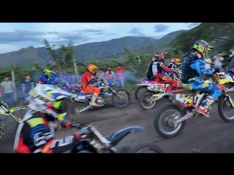Carrera de Veloarena Categoría Libre SUPERMOTARD - Nariño Colombia ( YZ250F, CRF250R, KTM )