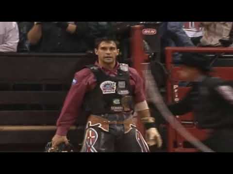 Wildfire bucks Wiley Petersen - 05 PBR Finals