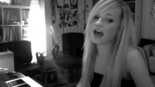 Kim Petras Video Log  : Alone In The Studio