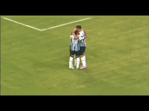 Suarez El Pistolero hat trick on his first match with Gremio in Brazil ❤️