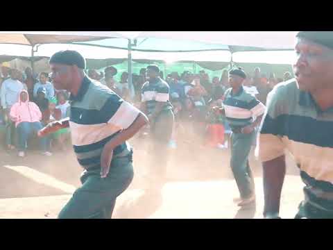 Maredi ft Banna Re Mokgobe - Nna le wena Senepeng