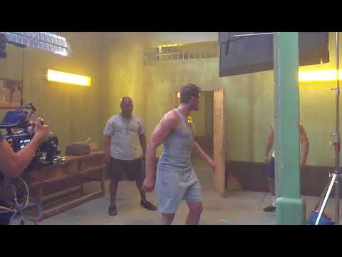 Mike Tyson slaps Kickboxer in the face!!!