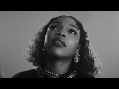 XOUH - NIONE (OFFICIAL MUSIC VIDEO)
