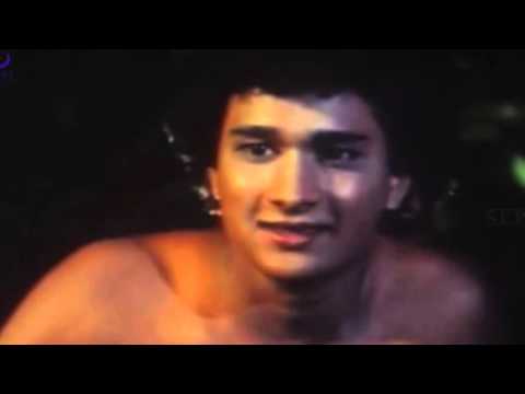 download lagu mp3 mp4 Aadyapapam, download lagu Aadyapapam gratis, unduh video klip Aadyapapam