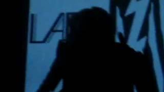 Lady GaGa Singing Quicksand Live!