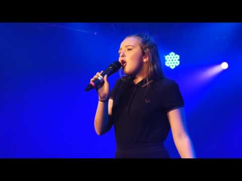 BACK TO BLACK – AMY WINEHOUSE performed by IMOGEN at Teenstar Southampton Regional Final