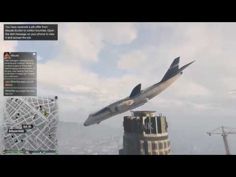 Flying backwards on the biggest plane in GTA Online [Antonov AN-225]