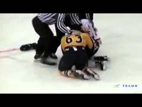 Alex Pawelczyk vs Lucas Grundy Jan 9, 2014