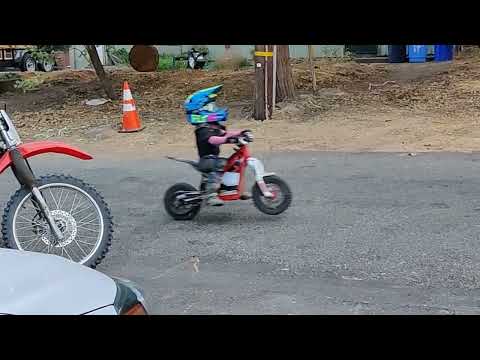 Oset 12.5r Wheelie - 3 Year Old - Battery/Controller Mod