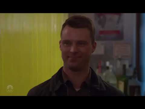 Chicago Fire 9x14 Brettsey Looks