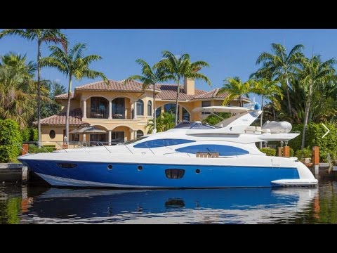 2009 Azimut 68 Flybridge Yacht For Sale at MarineMax Pompano Yacht Center