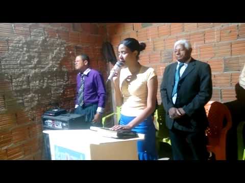 Uma Igreja Humilde com a Presença do Todo-Poderoso”