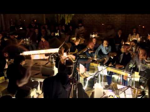 Honeyfingers/Kelli Scarr play "She's Not For You" by Willie Nelson