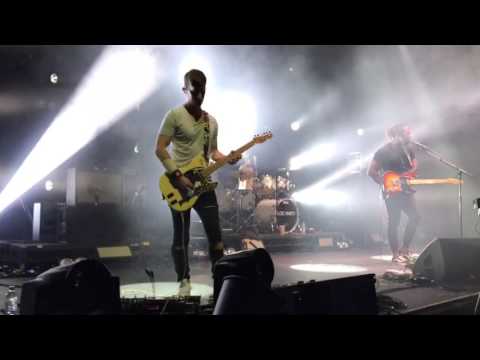 Bloc Party - Skeleton [Live at Roundhouse London 10.02.17]