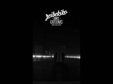 Christos Katounas - Zeibekiko Performance