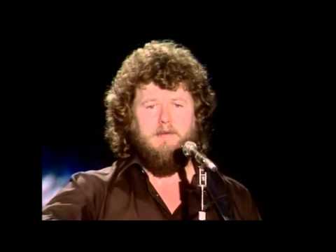 jim mccann   carrickfergus live kieransirishmusicandsurvivalcompound blogspot co uk