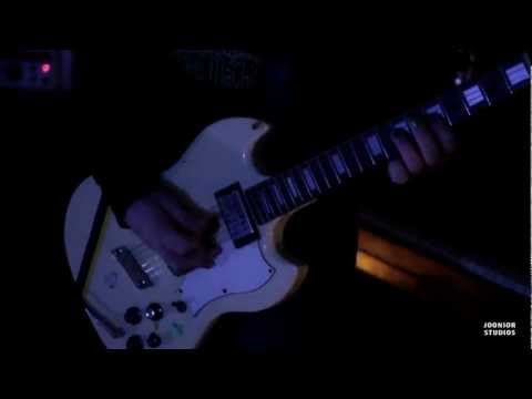 Live @ Jooniors - S05E32 - The Mothership - 04 - Flower (Live HD)