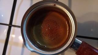 Bol köpüklü Osmanlı Türk kahvesi nasıl yapılır