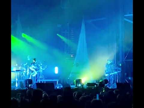 Tones on Tail - Twist, live @ Cruel World 5.11.24