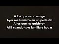 VICENTE FERNÁNDEZ - QUE DE RARO TIENE (LETRA)