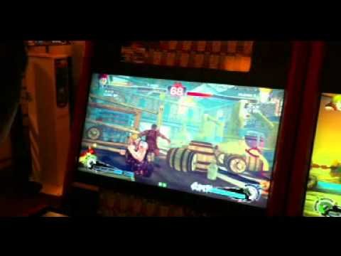 NAO (Viper) vs Yoshio (Guile)