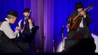 Leonard Cohen - First We Take Manhattan - Lucca 2013